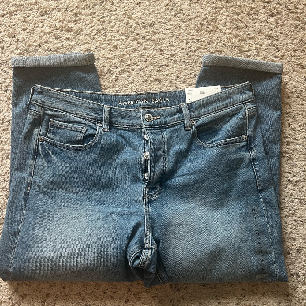 AE tomgirl Jean NWT 16 short